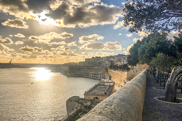 マルタ生活、0円で行ける！が選ばれる理由